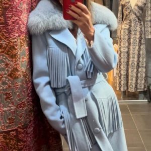 Abrigo de lana con flecos  6059 LOCO LUXO